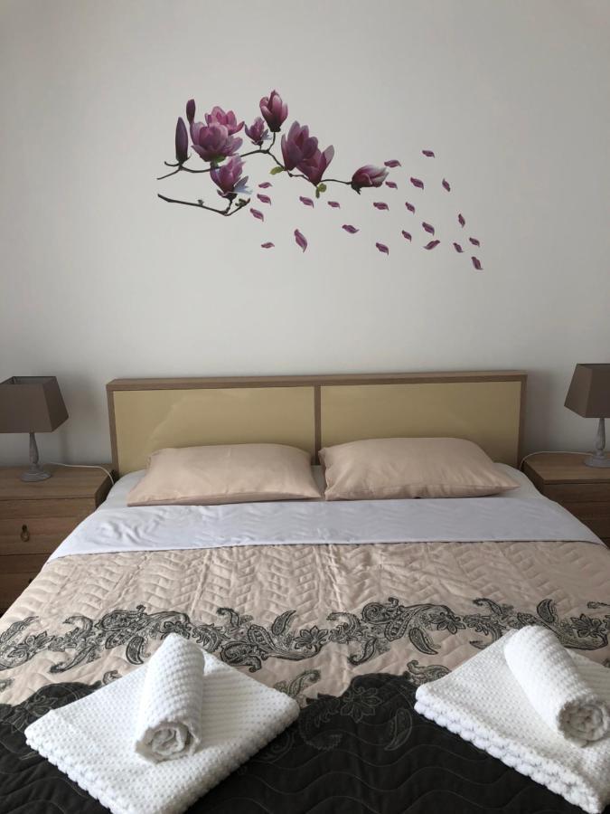 Butterfly Apartment Сібіу Екстер'єр фото